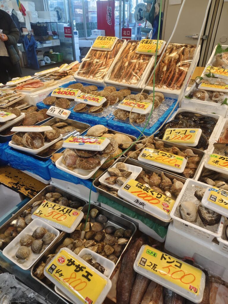 八食中心七厘村